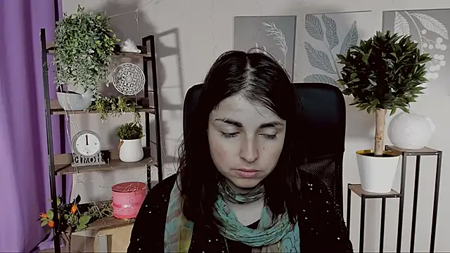 Snapshot of MartaEdams chatting on 04/18/26, 05:55 MartaEdams online show from 04/18/26, 05:55