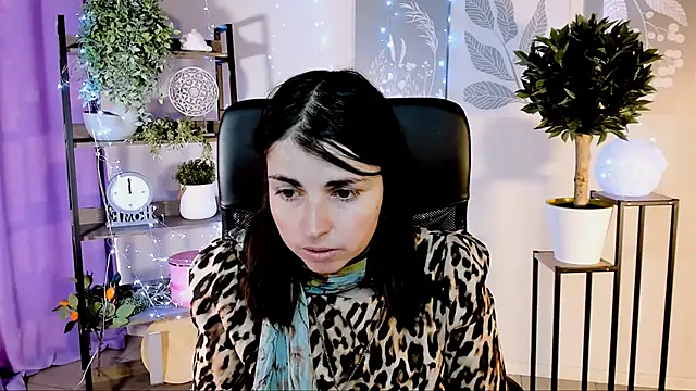 Snapshot of MartaEdams chatting on 04/26/26, 06:11 MartaEdams online show from 04/26/26, 06:11