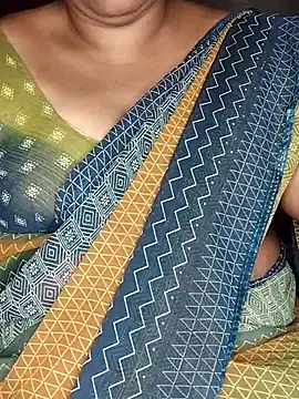 Snapshot of Mia-Telugu chatting on 12/16/25, 03:33 Mia-Telugu online show from 12/16/25, 03:33