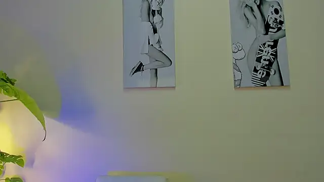 SamayRyann online show from 12/17/25, 01:17