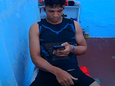Snapshot of tonny1997duran chatting on 05/31/26, 05:59 tonny1997duran online show from 05/31/26, 05:59