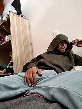 Snapshot of wolfsexmxn chatting on 09/28/25, 06:35 wolfsexmxn online show from 09/28/25, 06:35