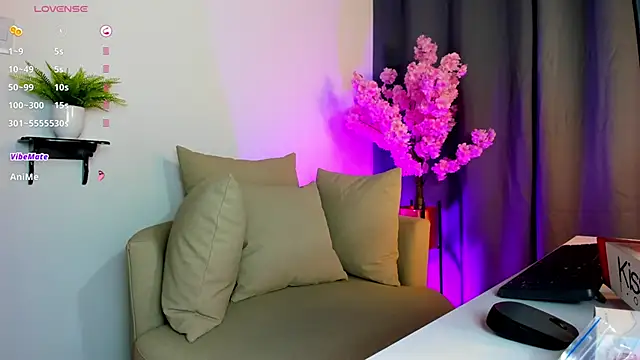 Snapshot of rahama_hott69 chatting on 12/16/25, 03:33 rahama hott69 online show from 12/16/25, 03:33