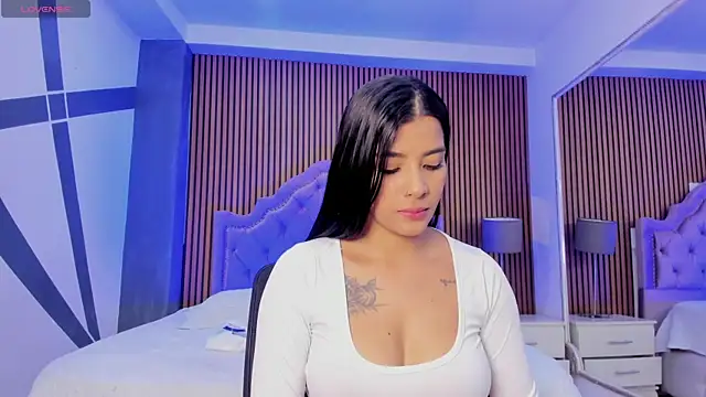 Snapshot of SelenaStonne chatting on 09/14/25, 07:57 SelenaStonne online show from 09/14/25, 07:57