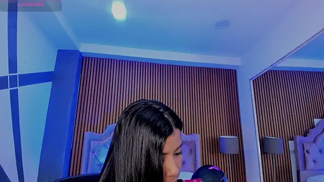 Snapshot of SelenaStonne chatting on 10/03/25, 08:06 SelenaStonne online show from 10/03/25, 08:06