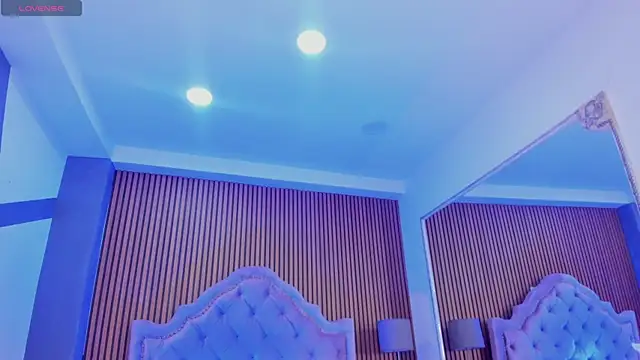 Snapshot of SelenaStonne chatting on 11/02/25, 07:49 SelenaStonne online show from 11/02/25, 07:49