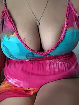 jadeamourim   online show from 05/28/26, 06:16