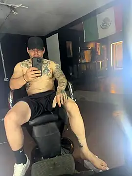 crazybarber69 online show from 09/19/25, 06:48