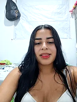 Snapshot of channell0 chatting on 04/18/26, 05:33 channell0 online show from 04/18/26, 05:33