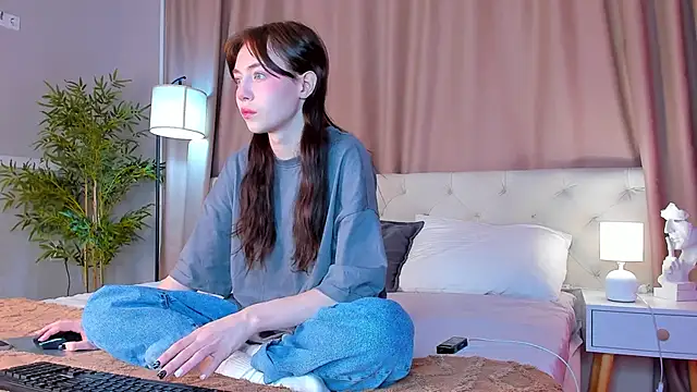 Skelerata online show from 10/19/25, 01:17