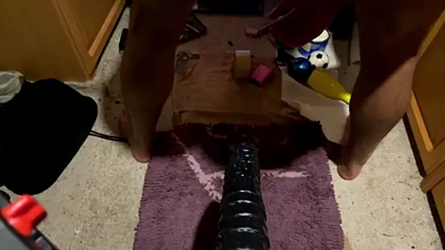 Snapshot of SharkedTaxis chatting on 12/13/25, 07:53 SharkedTaxis online show from 12/13/25, 07:53