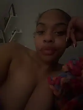 Regina69slut online show from 06/22/26, 12:24