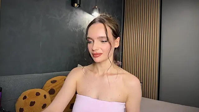 Snapshot of litlle_angelll chatting on 03/02/26, 12:57 litlle angelll online show from 03/02/26, 12:57