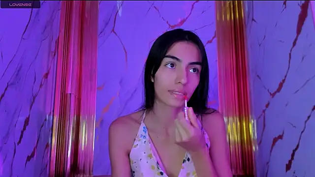 Snapshot of eimy_skinny_ chatting on 02/04/26, 12:55 eimy skinny online show from 02/04/26, 12:55