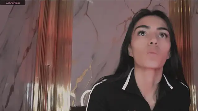 Snapshot of eimy_skinny_ chatting on 02/19/26, 12:45 eimy skinny online show from 02/19/26, 12:45