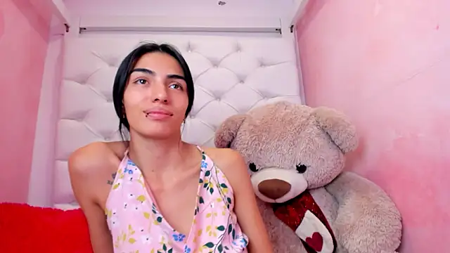 Snapshot of eimy_skinny_ chatting on 03/24/26, 01:49 eimy skinny online show from 03/24/26, 01:49