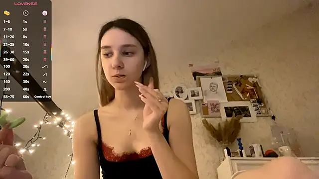 DanaCore online show from 09/28/25, 08:47