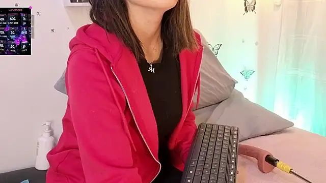 Samaraa Smith online show from 06/15/26, 10:17