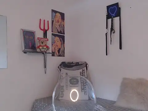 Sofia May online show from 04/27/26, 11:30