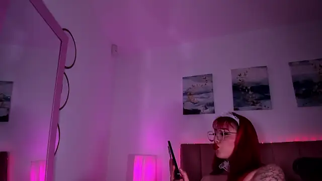 Maddy Mills online show from 05/11/26, 05:10