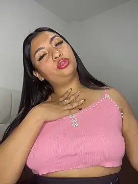 Snapshot of Issa_Santana chatting on 04/21/26, 10:12 Issa Santana online show from 04/21/26, 10:12