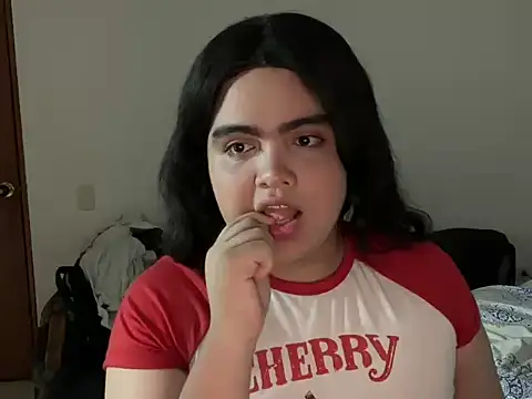 Snapshot of Ambarortiz chatting on 10/30/25, 05:20 Ambarortiz online show from 10/30/25, 05:20