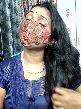 Hotty Sonali online show from 04/06/26, 04:52