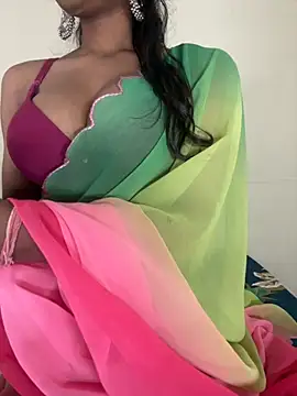 Snapshot of ruchika_ chatting on 10/30/25, 10:27 ruchika  online show from 10/30/25, 10:27