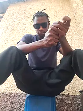 Snapshot of BBC_RILEYG chatting on 10/14/25, 05:41 BBC RILEYG online show from 10/14/25, 05:41