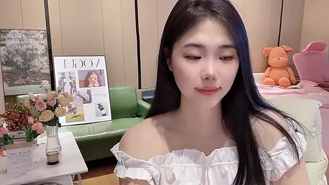 Snapshot of suki-1 chatting on 10/06/25, 05:49 suki-1 online show from 10/06/25, 05:49