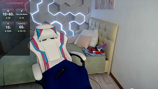 aliicemeow online show from 04/28/26, 10:20