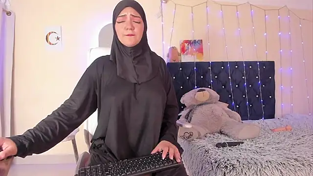 Dana-Alabi online show from 09/13/25, 04:29