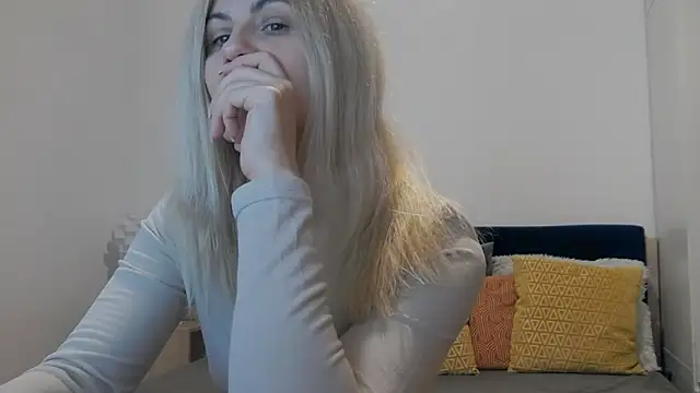 Snapshot of Lika_Soul chatting on 11/16/25, 04:56 Lika Soul online show from 11/16/25, 04:56