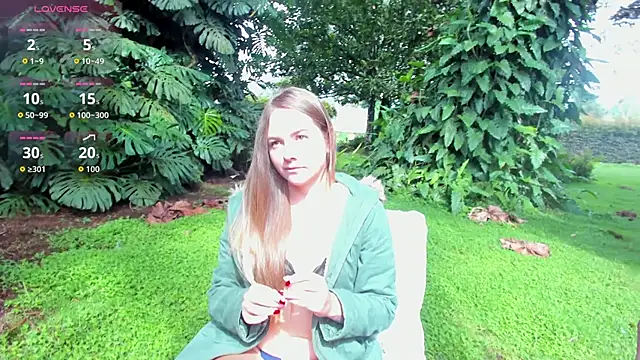 Snapshot of Angiehuston1 chatting on 11/10/25, 02:05 Angiehuston1 online show from 11/10/25, 02:05