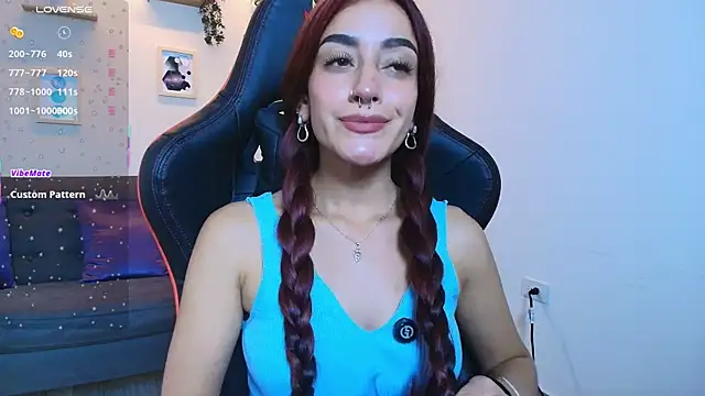 ViolethRosse online show from 10/22/25, 09:03