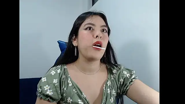 EloiseJun online show from 05/12/26, 04:20