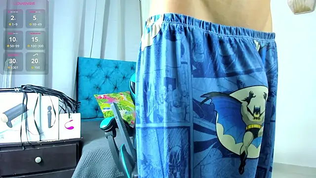 Snapshot of _taylor_black chatting on 09/16/25, 08:32  taylor black online show from 09/16/25, 08:32