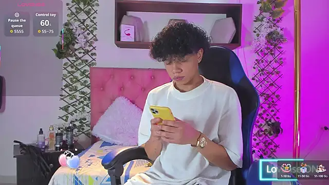 Snapshot of _taylor_black chatting on 02/06/26, 08:34 taylor black online show from 02/06/26, 08:34