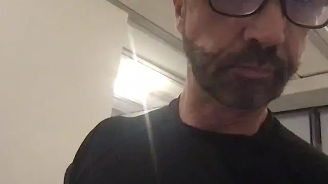 Snapshot of Zaak91190 chatting on 11/16/25, 06:02 Zaak91190 online show from 11/16/25, 06:02