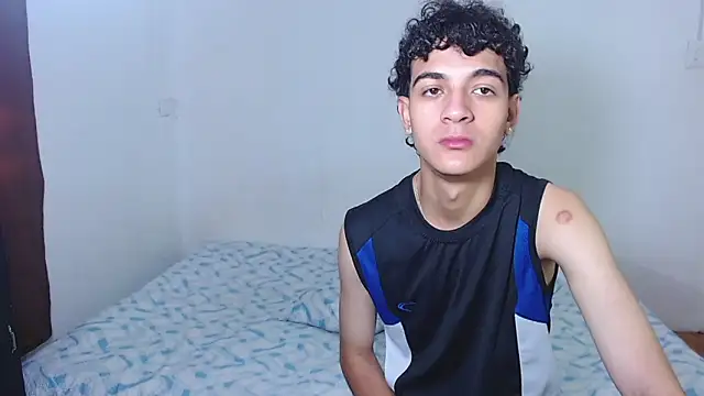 Snapshot of Sam_Cute3 chatting on 10/20/25, 05:24 Sam Cute3 online show from 10/20/25, 05:24