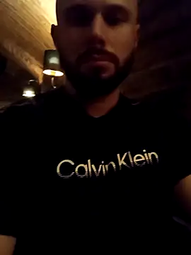 Snapshot of Barber33zk chatting on 10/13/25, 07:58 Barber33zk online show from 10/13/25, 07:58