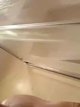 Snapshot of Barber33zk chatting on 10/24/25, 02:08 Barber33zk online show from 10/24/25, 02:08