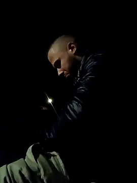 Snapshot of Barber33zk chatting on 10/29/25, 03:42 Barber33zk online show from 10/29/25, 03:42