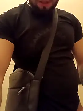 Snapshot of Barber33zk chatting on 11/26/25, 09:27 Barber33zk online show from 11/26/25, 09:27