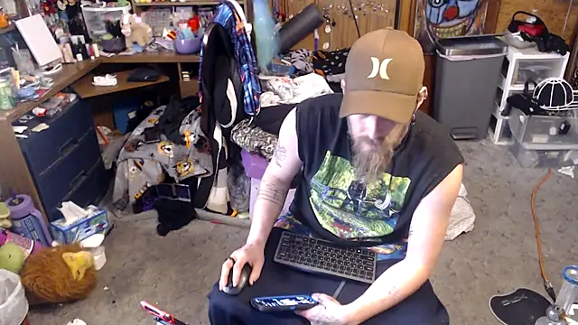 Snapshot of thejuicybacon chatting on 05/14/26, 12:56 thejuicybacon online show from 05/14/26, 12:56