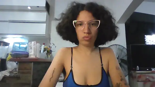 loliporomero online show from 10/17/25, 12:25