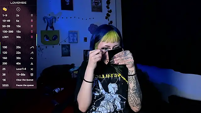 kattusauruss online show from 02/01/26, 01:26