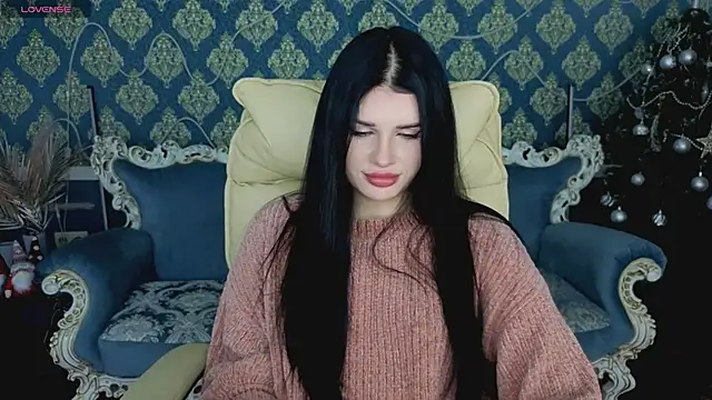 Snapshot of Neyla_Charm chatting on 01/15/26, 07:50 Neyla Charm online show from 01/15/26, 07:50