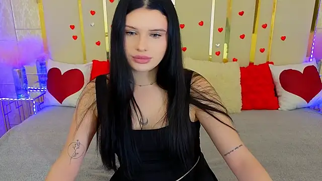 Snapshot of Neyla_Charm chatting on 02/17/26, 07:53 Neyla Charm online show from 02/17/26, 07:53