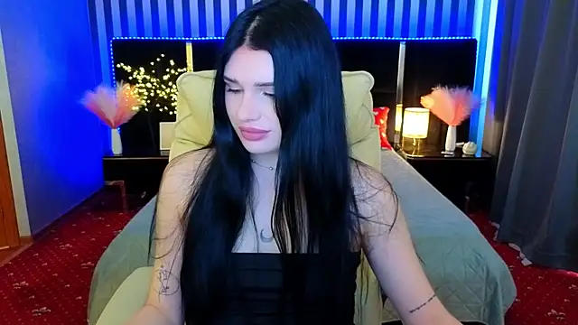 Snapshot of Neyla_Charm chatting on 03/08/26, 02:10 Neyla Charm online show from 03/08/26, 02:10